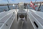 - Beneteau Oceanis 37