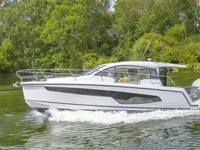 Sealine C335