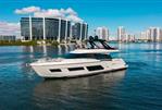 Ferretti Yachts 670