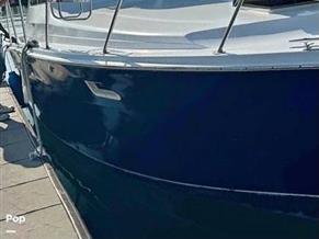 Viking Convertible Sportfisher 35
