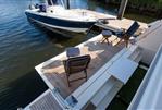 Ferretti Yachts Raised Pilot House