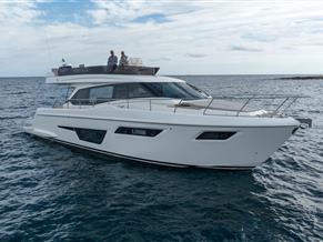 Ferretti 500