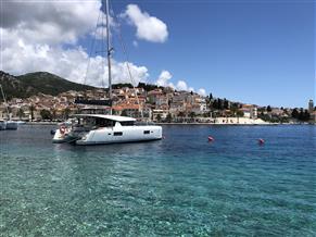 Lagoon 42