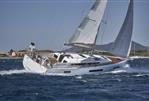 Jeanneau Sun Odyssey 440 - Sailing (library shot)