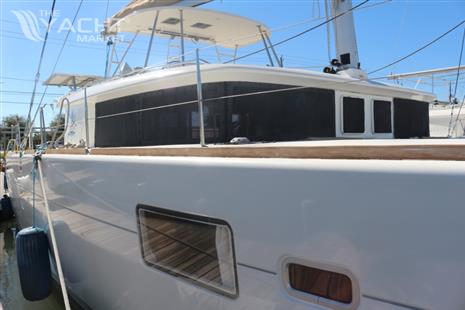 Lagoon Lagoon 450 - Used Sail Catamaran for sale