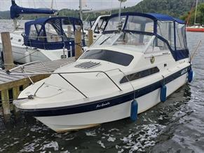 Fairline Weekender 21