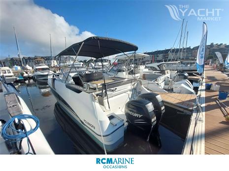 BENETEAU FLYER 8.8 SUNDECK