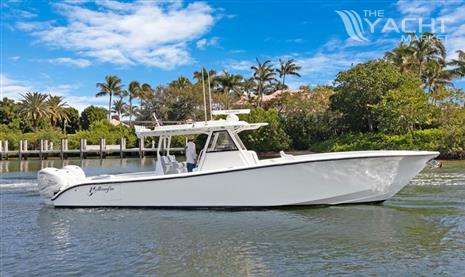 Yellowfin Center Console - Profile