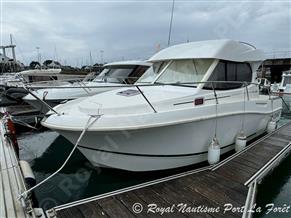 JEANNEAU MERRY FISHER 8