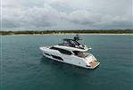 Ferretti Yachts 720