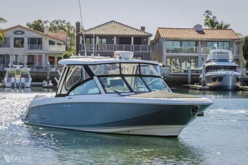 2018 Boston Whaler