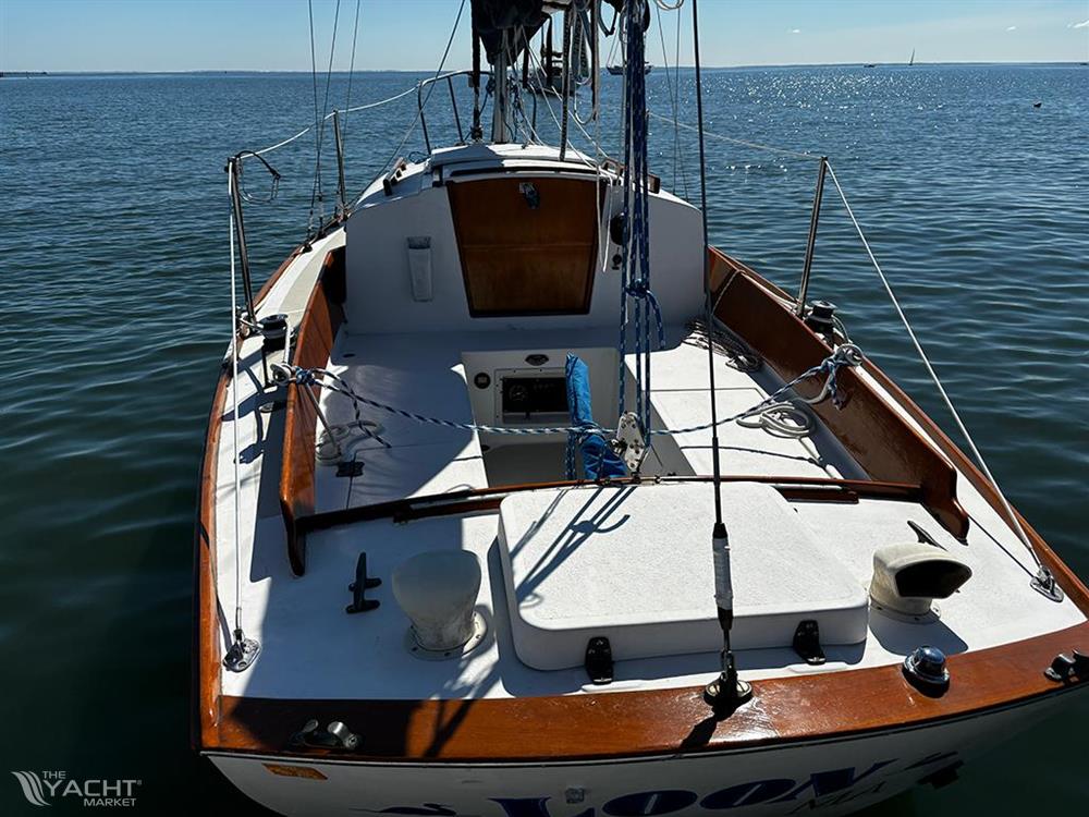 1982 Cape Dory