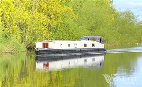 Collingwood Eurocruiser 65 x 12&#39; 6 Widebeam