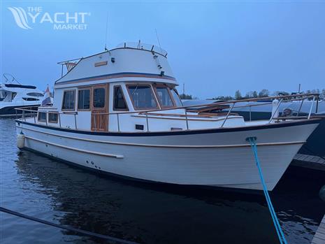 CUSTOM TAIWAN TRAWLER 36