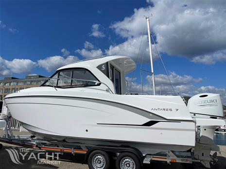 Beneteau Antares 7 OB