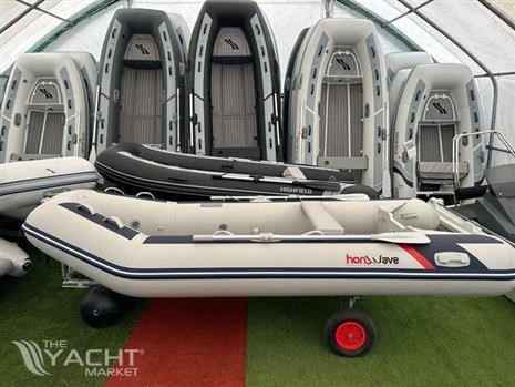 Honwave T38 Inflatable &amp; 20hp Honda Outboard