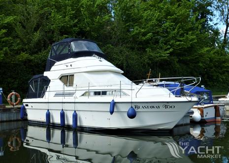 Princess Yachts 30DS Flybridge