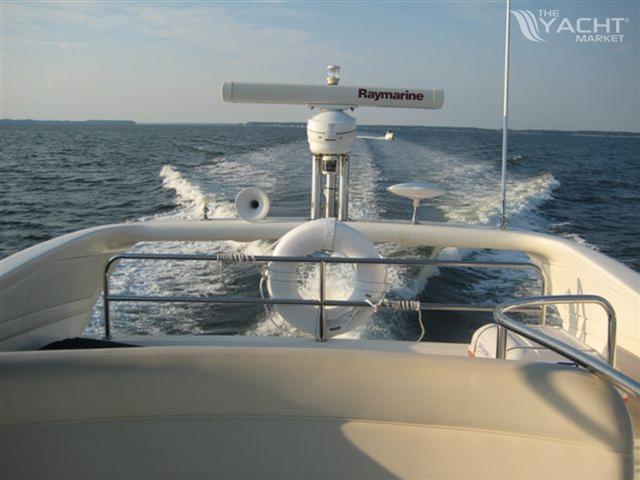 2005 Azimut