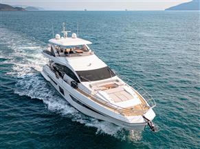 AZIMUT GRANDE 25