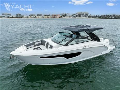 Cruisers Yachts 34 GLS