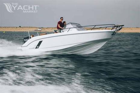BENETEAU FLYER 7 SUNDECK