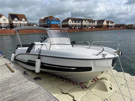 Beneteau Flyer 6.6 Sundeck