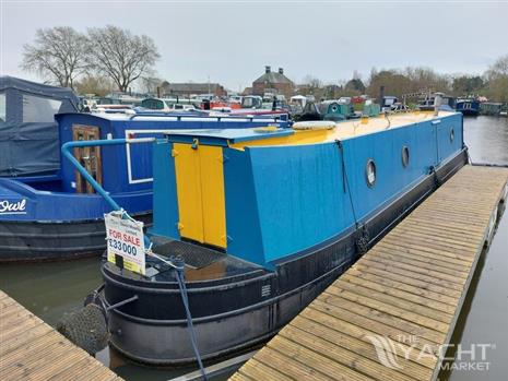 R &amp; D 40ft Narrowboat called Sir Kay