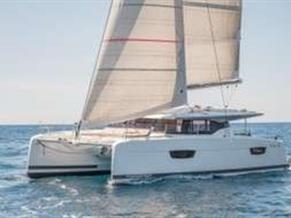 FOUNTAINE PAJOT ASTREA 42