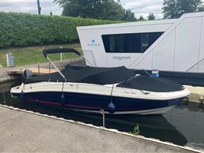 Bayliner VR6 Bowrider