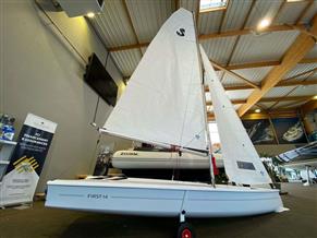 BENETEAU FIRST 14