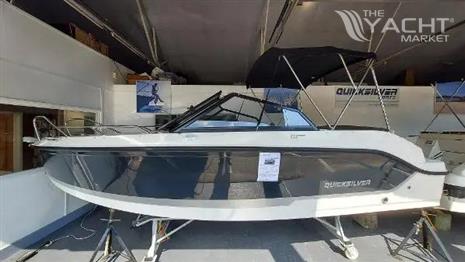 Quicksilver Activ 555 Bowrider