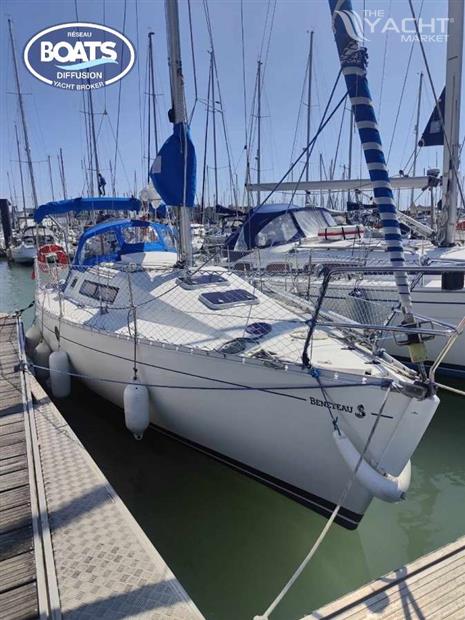 BENETEAU FIRST 285