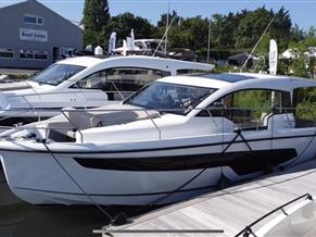 sealine c 335v