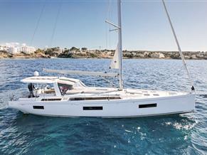 BENETEAU OCEANIS YACHT 60