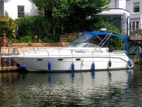 Rinker 300 Fiesta Vee