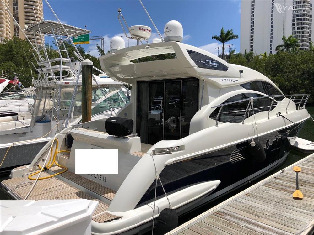 2012 Azimut