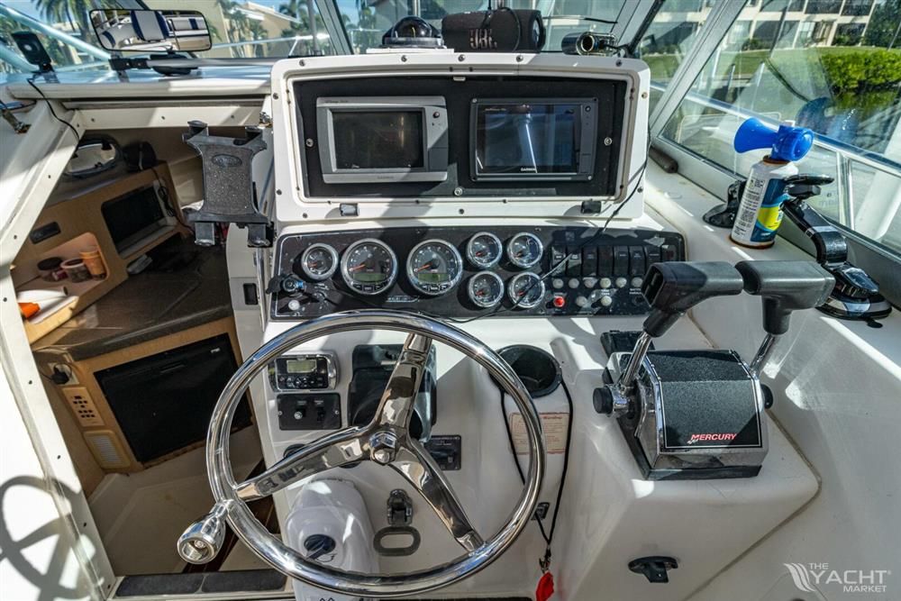 2000 Boston Whaler