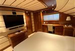 Ferretti Yachts CUSTOM LINE 94 - Image 4