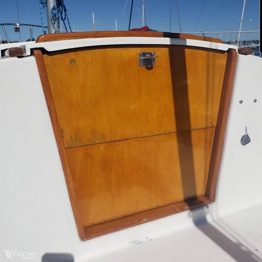 1982 Cape Dory