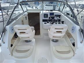 Boston Whaler 235 Conquest