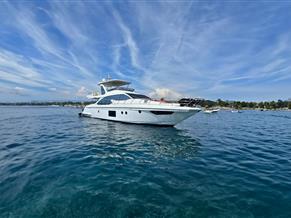 Azimut 66 Fly