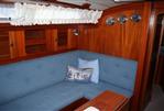 Hallberg-Rassy 36 - Main Saloon - Port