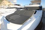 Sunseeker 80 Yacht - Sunseeker 80 Yacht - Foredeck