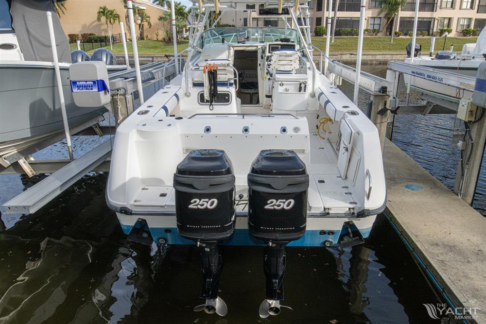 2000 Boston Whaler