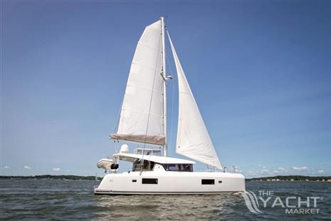 Lagoon Lagoon 42 - Used Sail Catamaran for sale