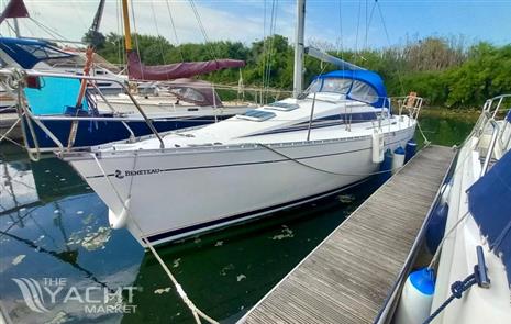 Beneteau First 285