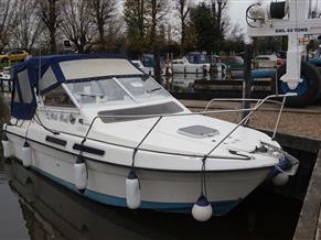 Fairline Carrera 24