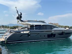 Azimut S8