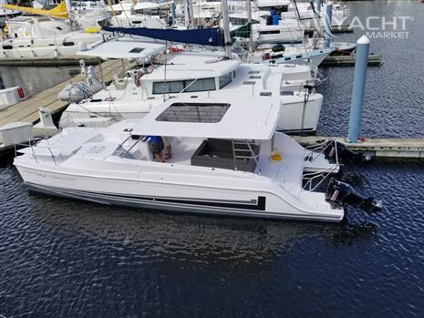 Gemini Freestyle 399 Power - Used Power Catamaran for sale