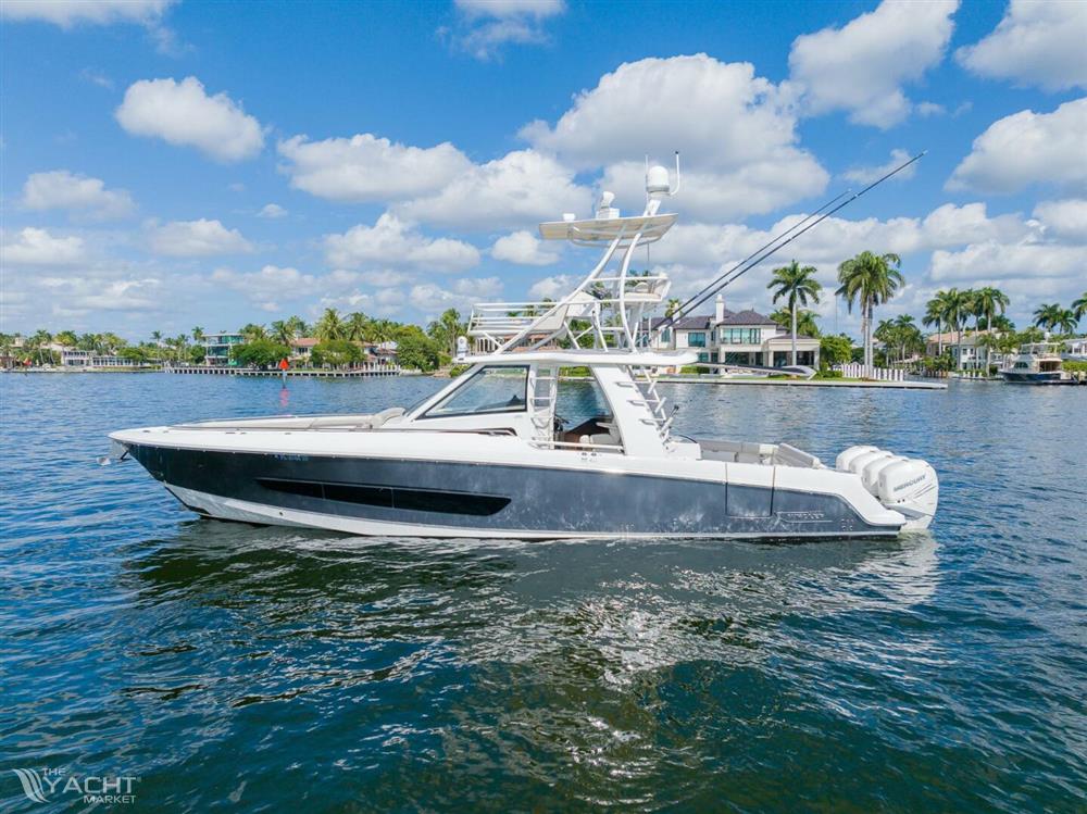 2020 Boston Whaler